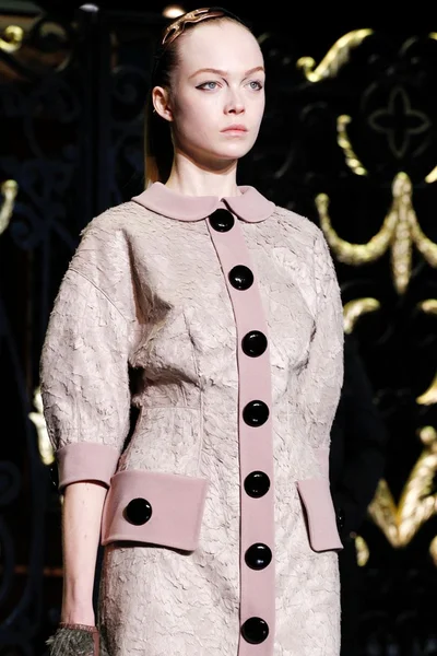 Look 97